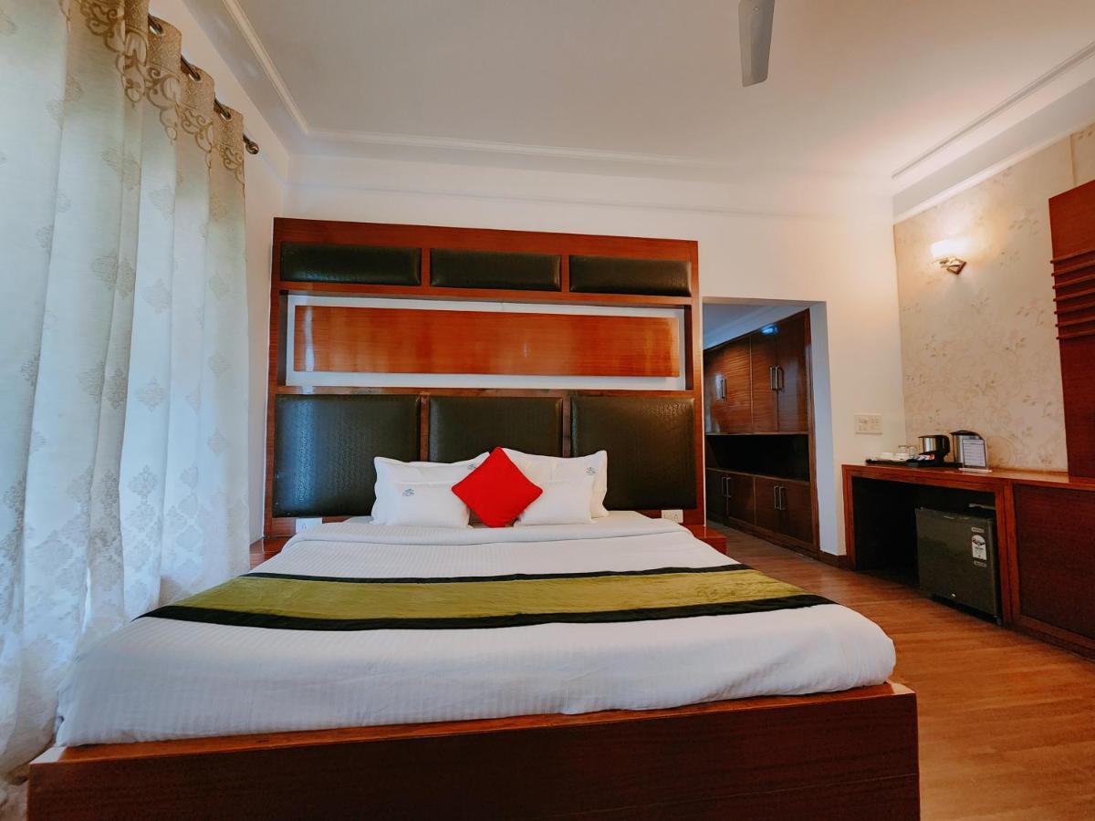 Hotel Bliss Kasauli Exterior foto